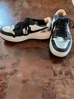 Nike Forces Women’s Low-Top Sneakers in Black, White, Silver